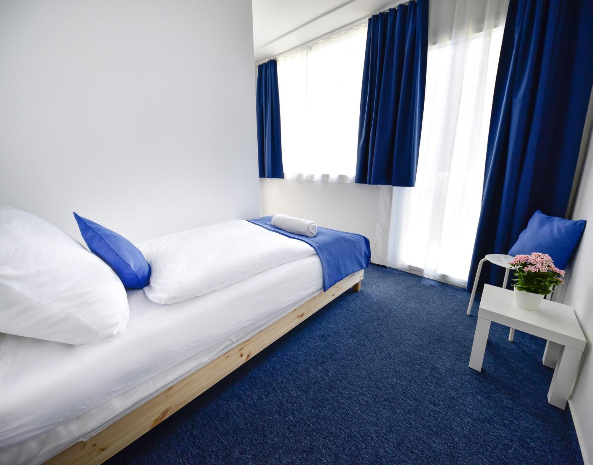 Zama Hotel Zamárdi Eksteriør billede