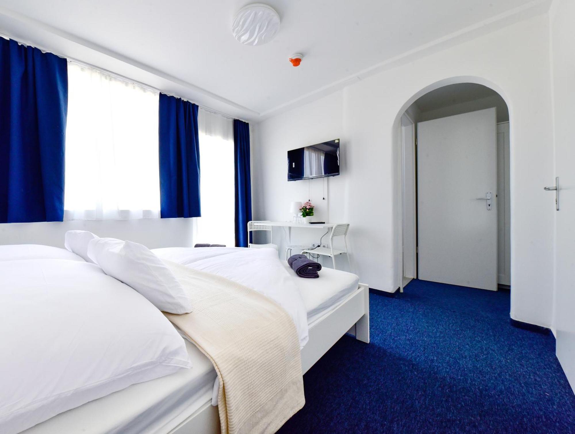 Zama Hotel Zamárdi Eksteriør billede