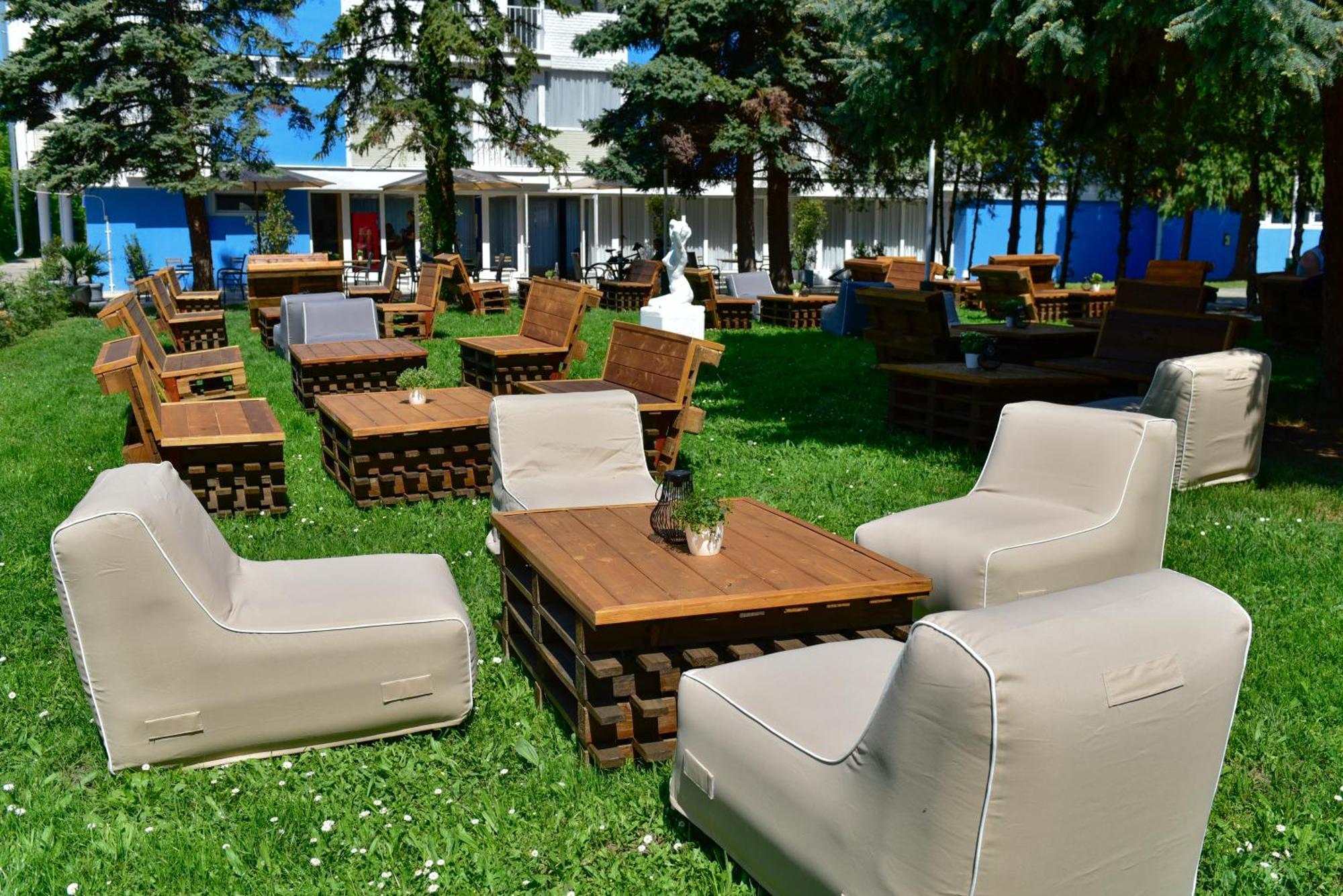 Zama Hotel Zamárdi Eksteriør billede
